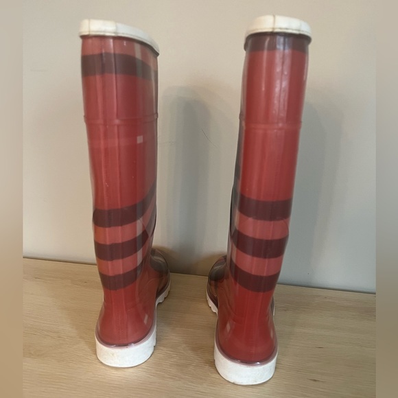 Burberry Women’s Rain Boot, size 39 - Picture 3 of 6